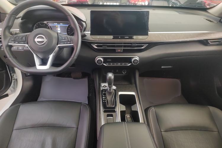 Used Nissan Teana 2022 2.0L XL-TLS Enjoyment Edition Center Console