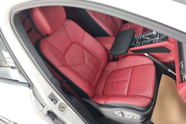 Used Porsche Macan 2021 Macan 2.0T
