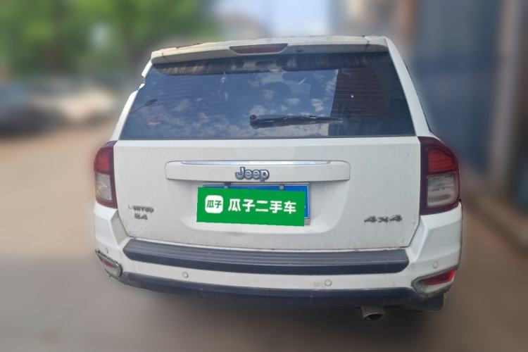 Used Jeep Compass 2013 2.0L two-wheel drive sport version Rear