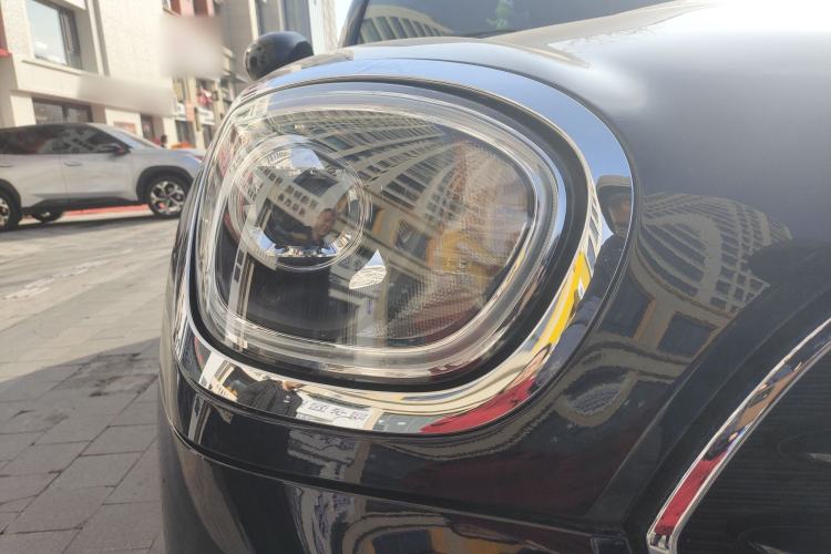 Used MINI Countryman 2018 1.5T COOPER Artist