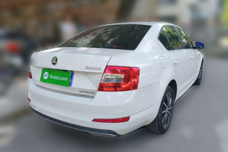 Used Skoda Octavia 2017 1.6L Automatic Smart Drive Edition