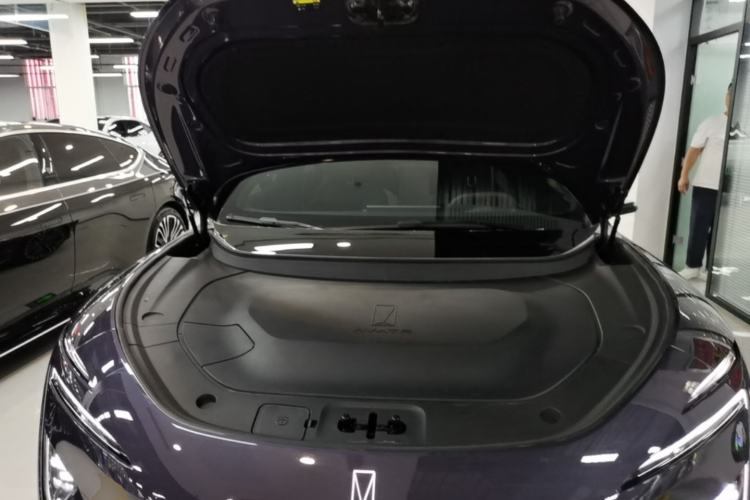 Used Avatr 12 2025 Ultra Extended-Range Edition