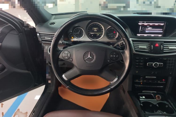 Used Mercedes-Benz E-Class 2013 E 260 L CGI Stylish Model
