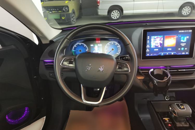 Used Hongqi E-QM5 2023 Base Travel Edition
