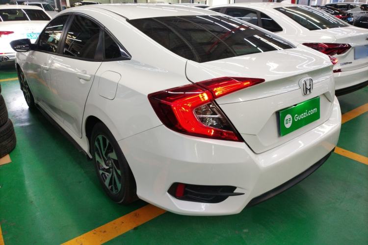 Used Honda Civic 2016 220TURBO CVT Luxury Edition Rear Left 45 Deg