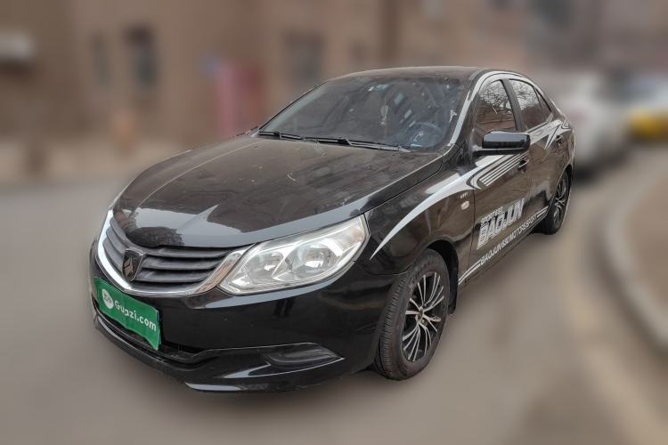 Used Baojun 630 2013 1.5L manual standard version