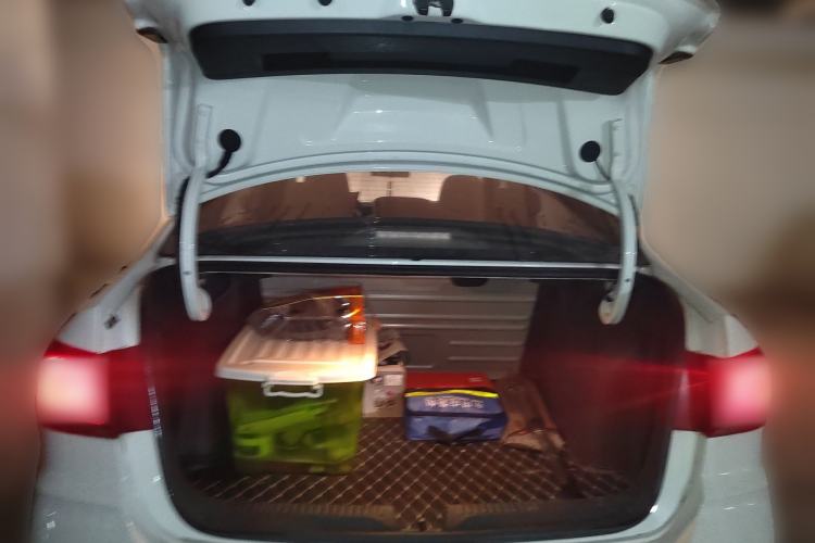 Used Volkswagen Santana 2016 1.6L Automatic Comfort Edition Trunk