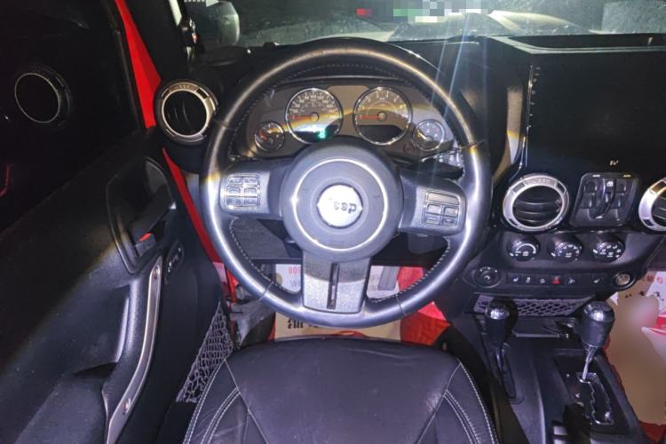 Used Jeep Wrangler 2017 3.0L Sahara Four-Door Comfort Edition
