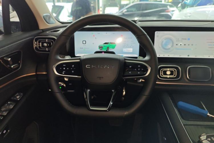 Used Chery Tiggo 9 2023 2.0T Dual-Clutch Two-Wheel Drive Prestige Version 5 Seats Steering Wheel