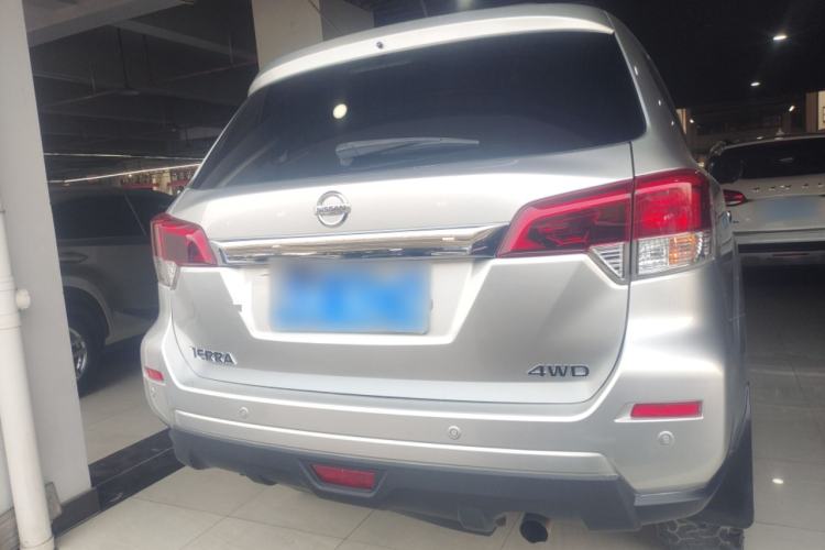 Used Nissan Terra 2018 2.5L Automatic 4x4 Luxury Edition