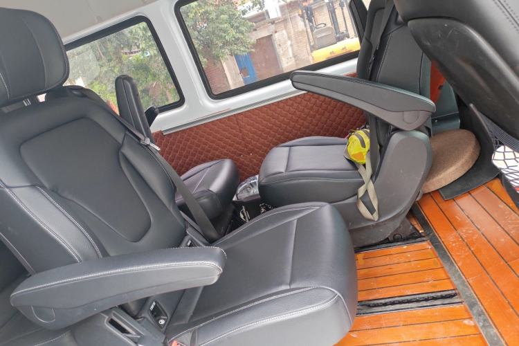 Used Ford Transit Custom 2019 2.2T Multi-Function Short Wheelbase Mid-Roof 6-Seater China VI
