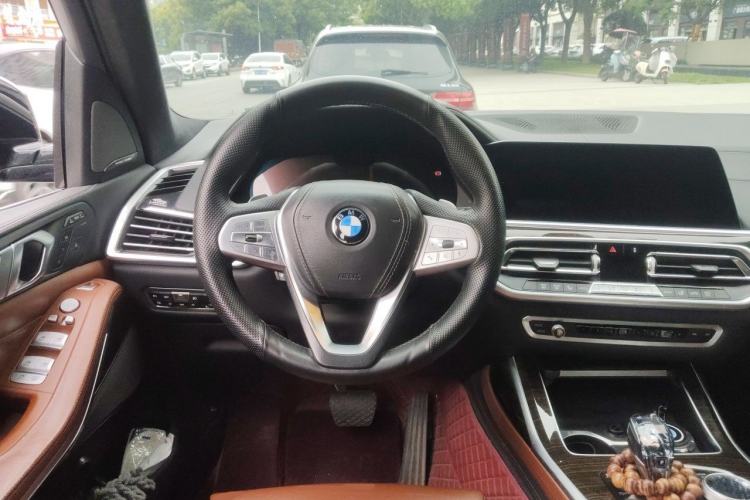 Used BMW X7 