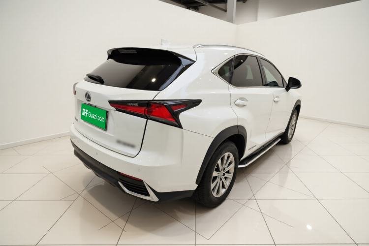 Used Lexus NX 2018 300h Front-Wheel-Drive FENGSHANG Version China V Emission Standard
