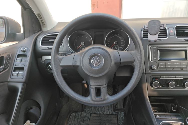 Used Volkswagen Golf 2012 1.6 Manual Fashion Edition