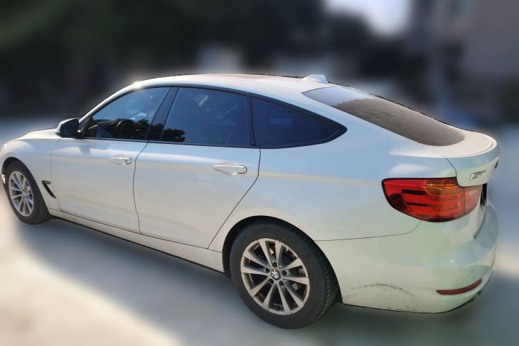Used BMW 3 Series GT 2016 320i Fashion Model
