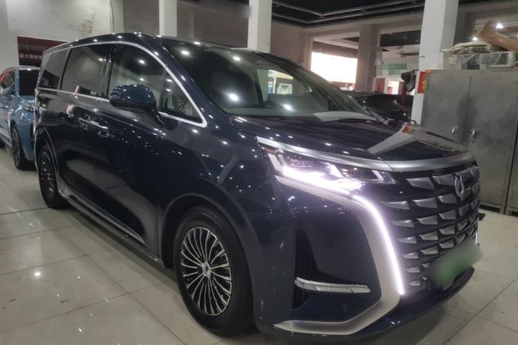 Used Denza D9 2022 DM-i 970 Four-Wheel Drive Flagship Model
