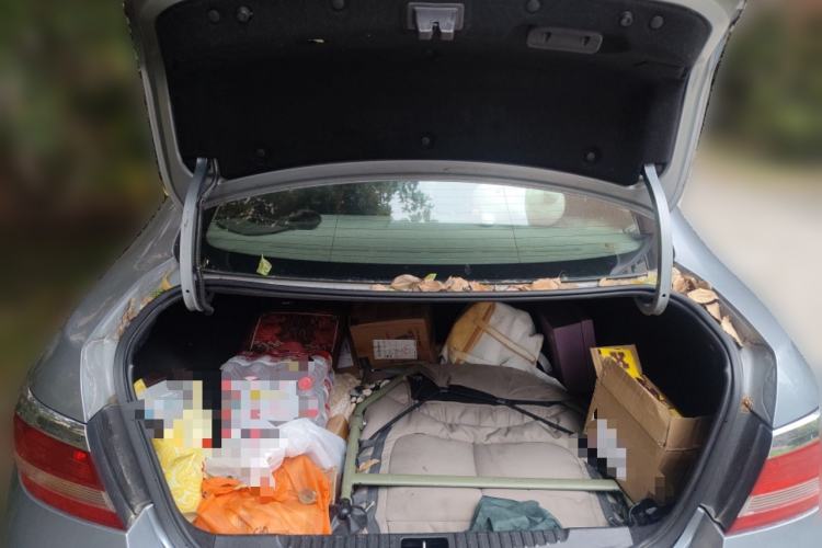 Used Buick GT 2011 GT 1.8L Automatic Fashion Edition Leather Model Trunk