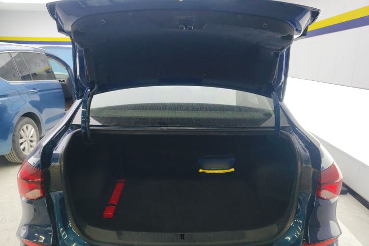 Used Chevrolet Monza 2023 1.3T Mild Hybrid Automatic Luxury Edition
