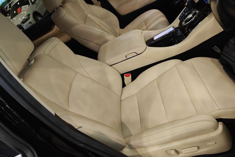 Used Toyota Alphard 2021 Dual-Engine 2.5L Luxury Edition
