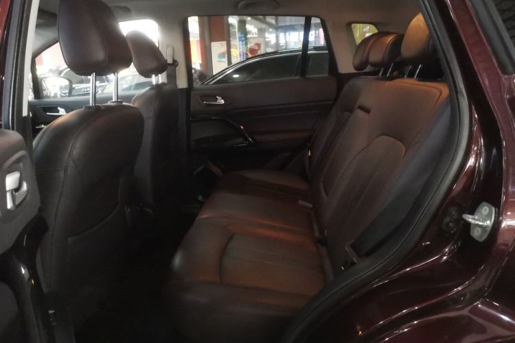 Used GAC Trumpchi GS4 2018 235T Automatic Two-Wheel Drive Luxury Smart Connectivity Version Left Rear Seat