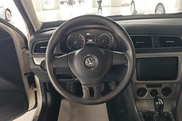 Used Volkswagen Gran Lavida 2015 1.6L Automatic Comfort Edition