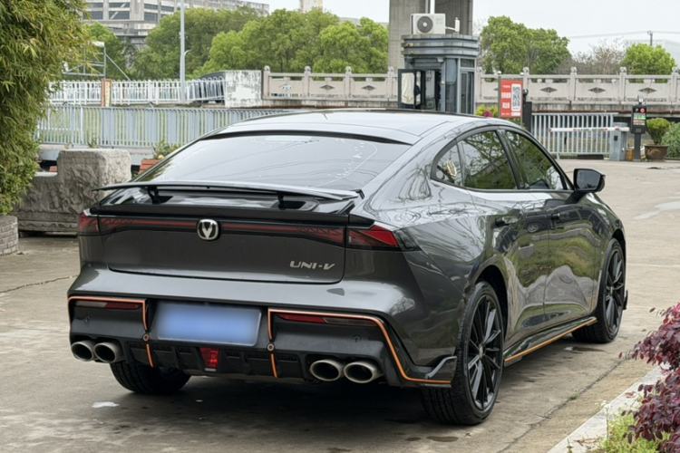 Used CHANGAN UNI-V 2022 1.5T Sport Edition Exterior 6