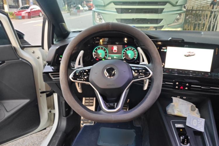 Used Volkswagen Golf 2023 Facelift 280TSI DSG R-Line Lite