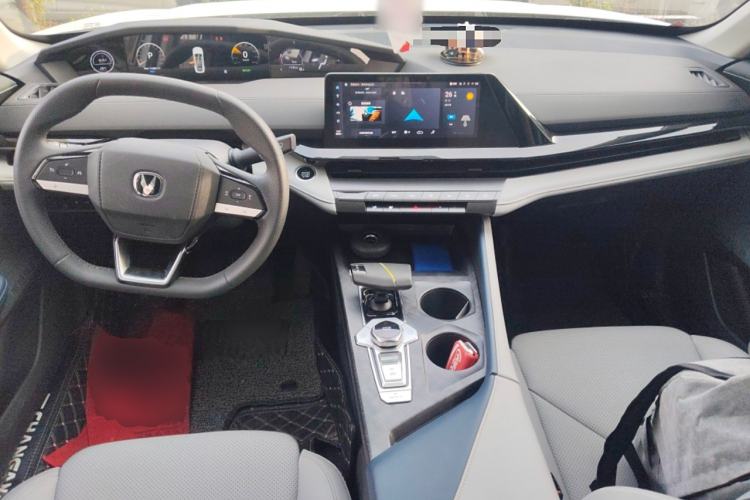 Used CHANGAN UNI-V iDD 2023 Zhidian iDD 1.5T 113km Smart & Fun Version (Rapid Edition) Center Console