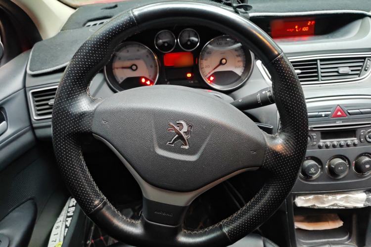 Used Peugeot 308 2013 1.6L Manual YouShang Model Steering Wheel