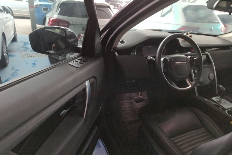 Used Land Rover Discovery Sport 2020 200 PS Family Edition Driver Seat