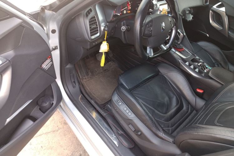 Used DS 5 2012 1.6T Elegant Edition
