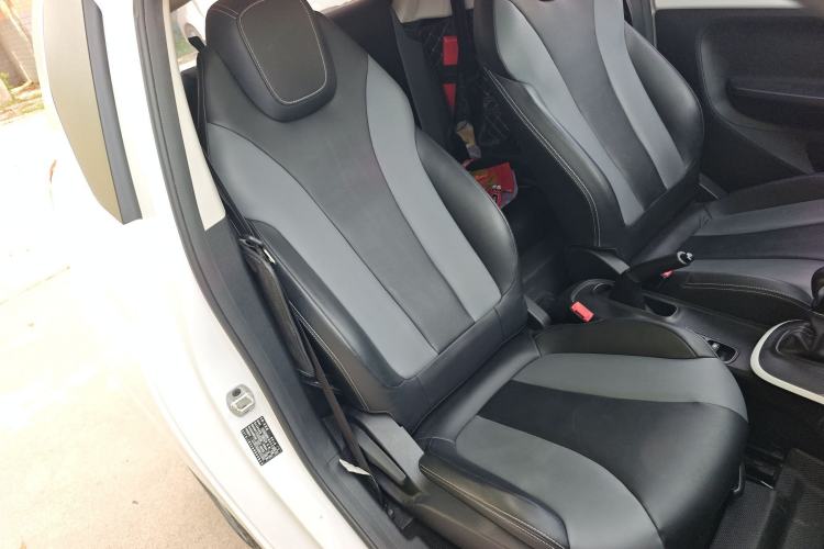 Used Roewe Clever 2022 311km QiQi BoBo Edition Right Front Seat