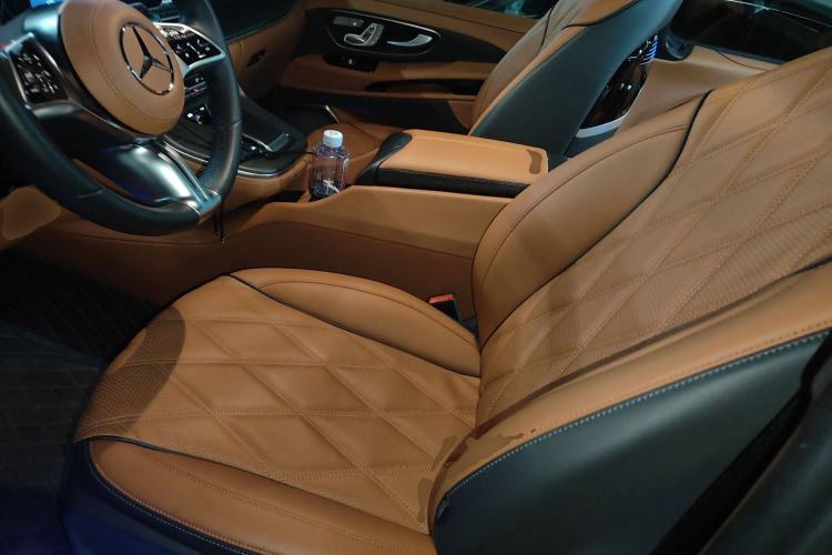 Used Mercedes-Benz Vito 2024 2.0T Business Version 7 Seats Left Front Seat