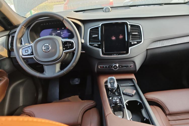 Used Volvo XC90 New Energy 2024 T8 Luxury Flagship 7-Seater
