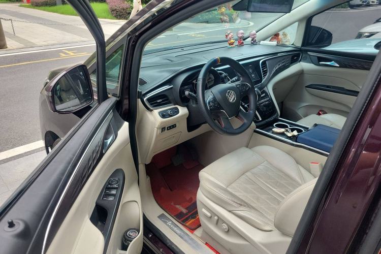 Used Buick GL8 2017 28T Avenir Avia National Emission Standard V
