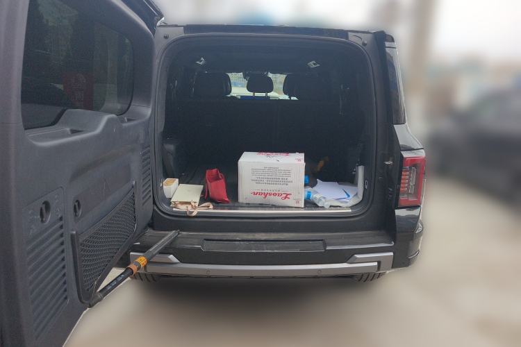 Used Formula Leopard 8 2025 Smart & Brave Flagship Edition 7 Seats