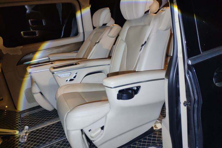 Used Mercedes-Benz V-Class 2020 V 260 L Long-wheelbase Luxury Edition