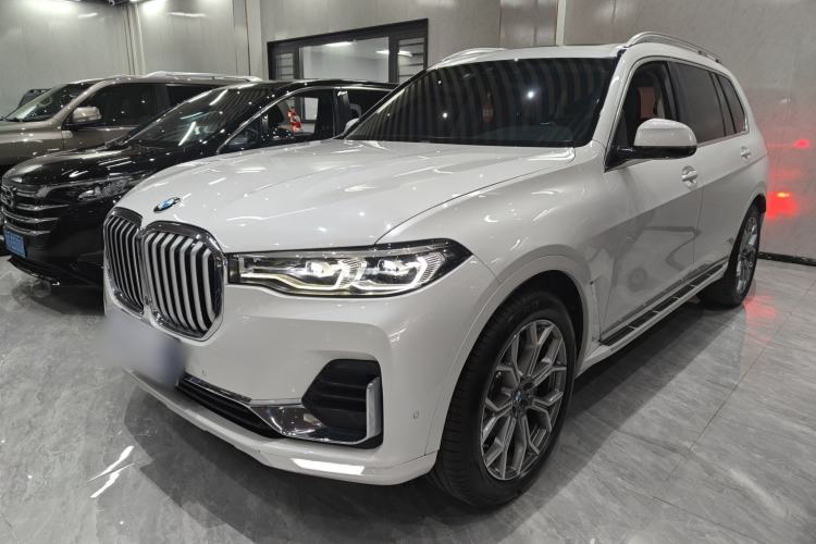 Used BMW X7 2019 xDrive40i Luxury Package with Leading Features