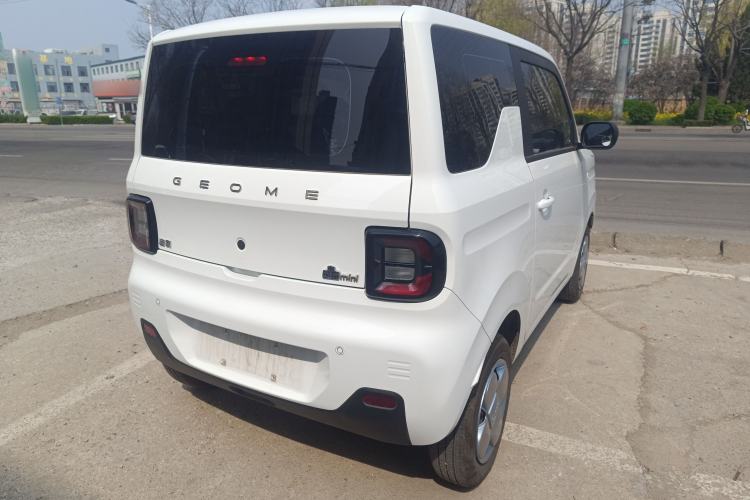 Used Geely Galaxy Panda 2024 Panda Mini 200km Endurance Bear
