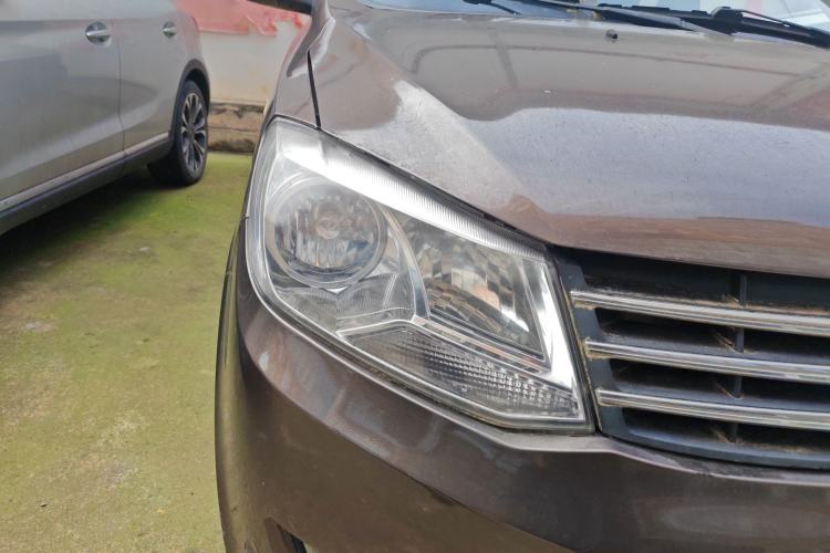 Used Dongfeng Fengon 330 2014 1.3L Manual Utility Version DK13-07 Right Front Headlight