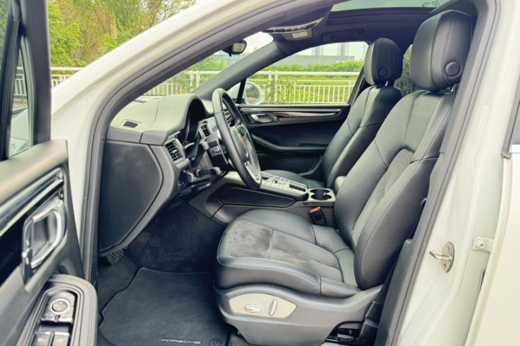 Used Porsche Macan 2017 Macan S 3.0T Interior 6