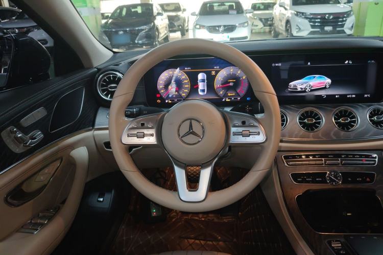 Used Mercedes-Benz CLS 2018 CLS 300 Dynamic Edition Steering Wheel