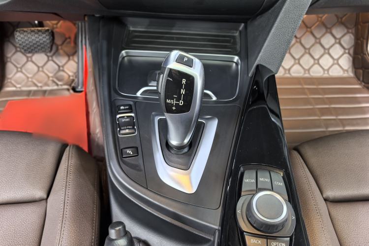 Used BMW 3 Series 2018 320Li Fashion Model
