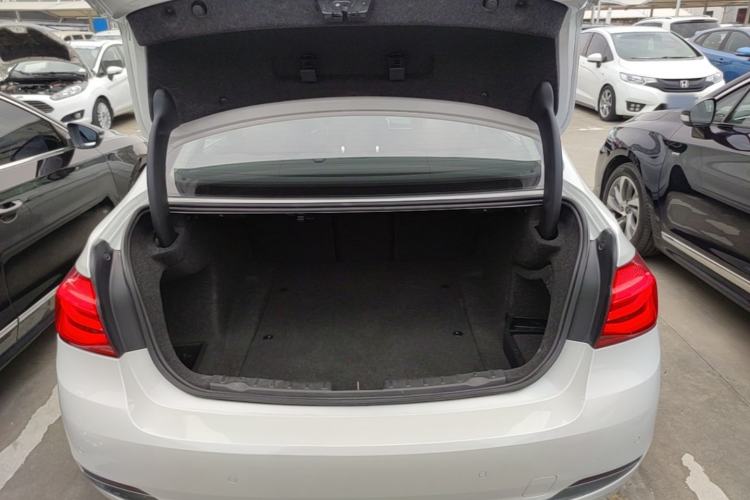 Used BMW 3 Series 2019 320Li Fashion Model Trunk