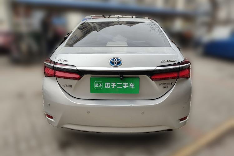 Used Toyota Corolla 2016 Dual-Engine 1.8L E-CVT Elite Edition