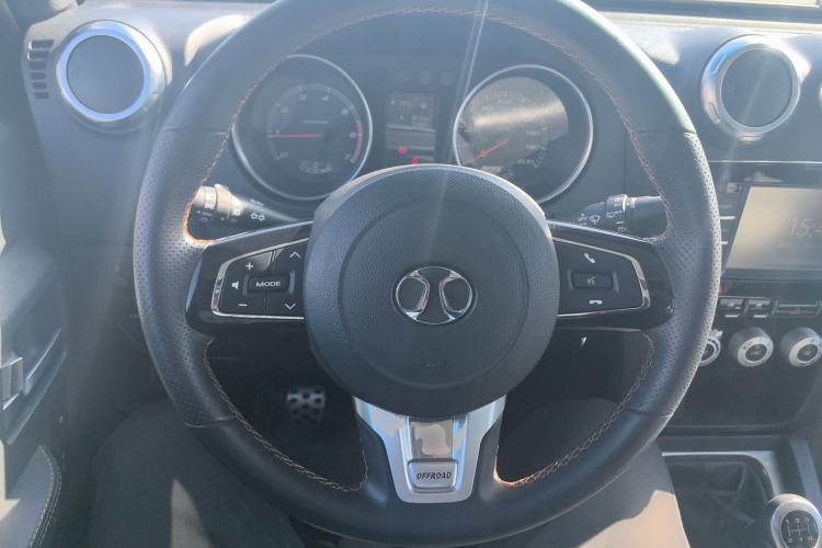 Used BAIC Off-Road BJ40 2016 40L 2.0T Manual All-Wheel Drive Prestige Edition