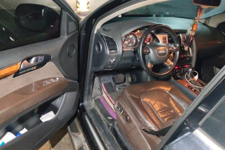 Used Audi Q7 2014 35 TFSI Ambition Edition Driver Seat