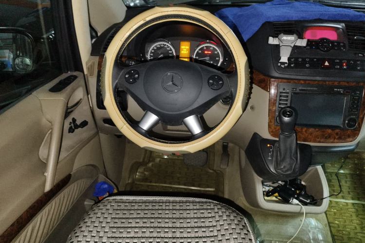 Used Mercedes-Benz Viano 2010 2.5L Prestige Edition