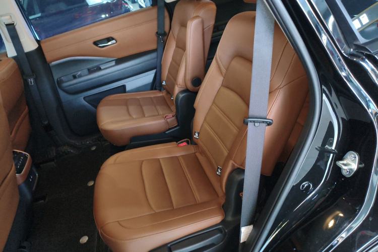 Used Nissan Pathfinder 2024 380 VC-TURBO Four-Wheel Drive Intelligent Driving Version 6 Seats Left Rear Seat