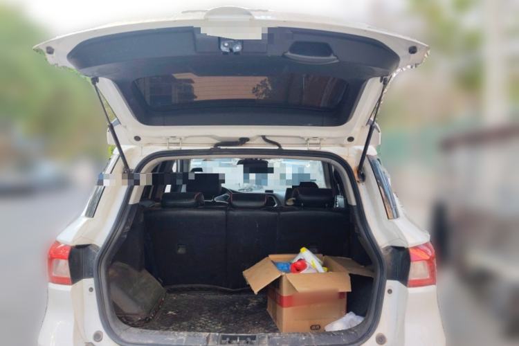 Used GAC Trumpchi GS4 2017 235T Manual Two-Wheel Drive Luxury Edition
